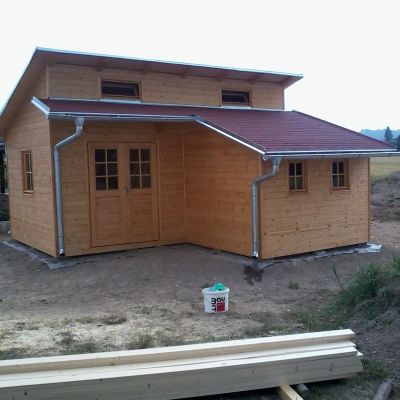 Doprovodné dřevěné stavby č.3