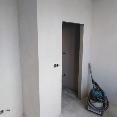 Rekonstrukce bytu 1+1 v panelovém domě  č.10
