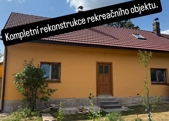 Rekonstrukce chalupy – fasáda, střecha a interiér