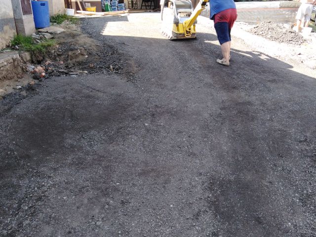 Oprava příjezdové cesty asfaltovým recyklátem – foto 3