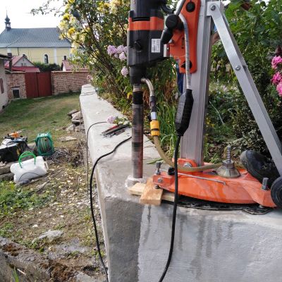 Jádrové vrtání pro plotové sloupky. č.0