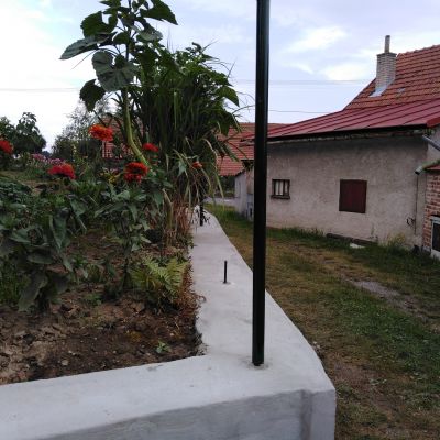 Jádrové vrtání pro plotové sloupky. č.2
