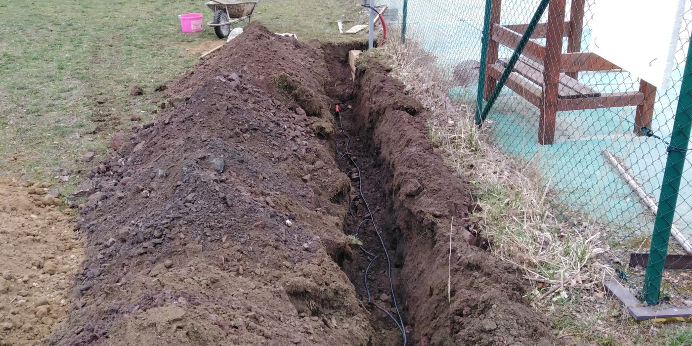 Zemní práce pro novou elektrickou přípojku, el. př