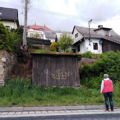 Opěrná zeď, kamenná přizdívka č.1