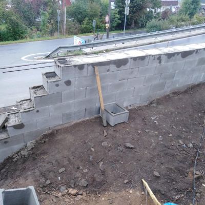 Opěrná zeď, kamenná přizdívka č.2